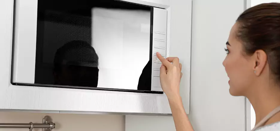 Microwave Keypad and Fan Repair in Fort Myers