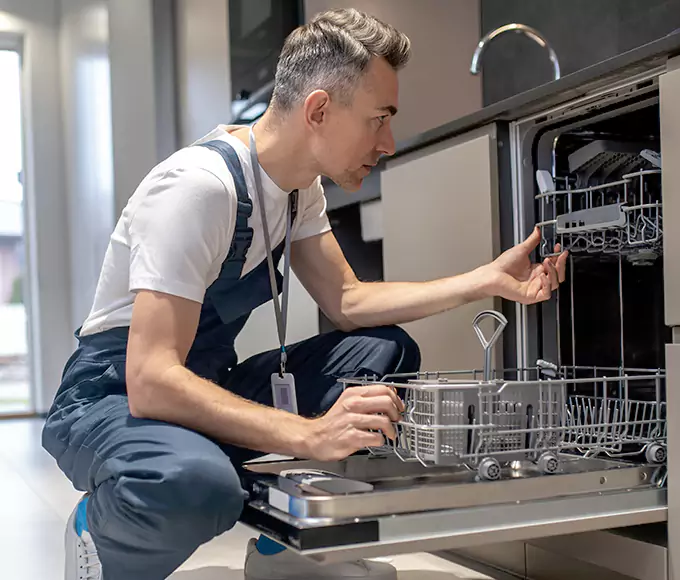 Why Fort Myers Homeowners Pick Fort Myers Appliance Pro for Every Dishwasher Breakdown?