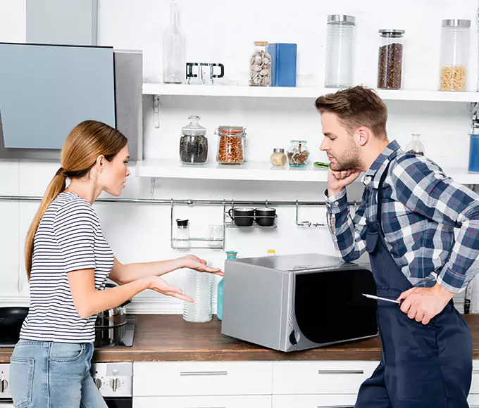 Why Fort Myers Homeowners Trust Fort Myers Appliance Pro for Every Microwave Fix?